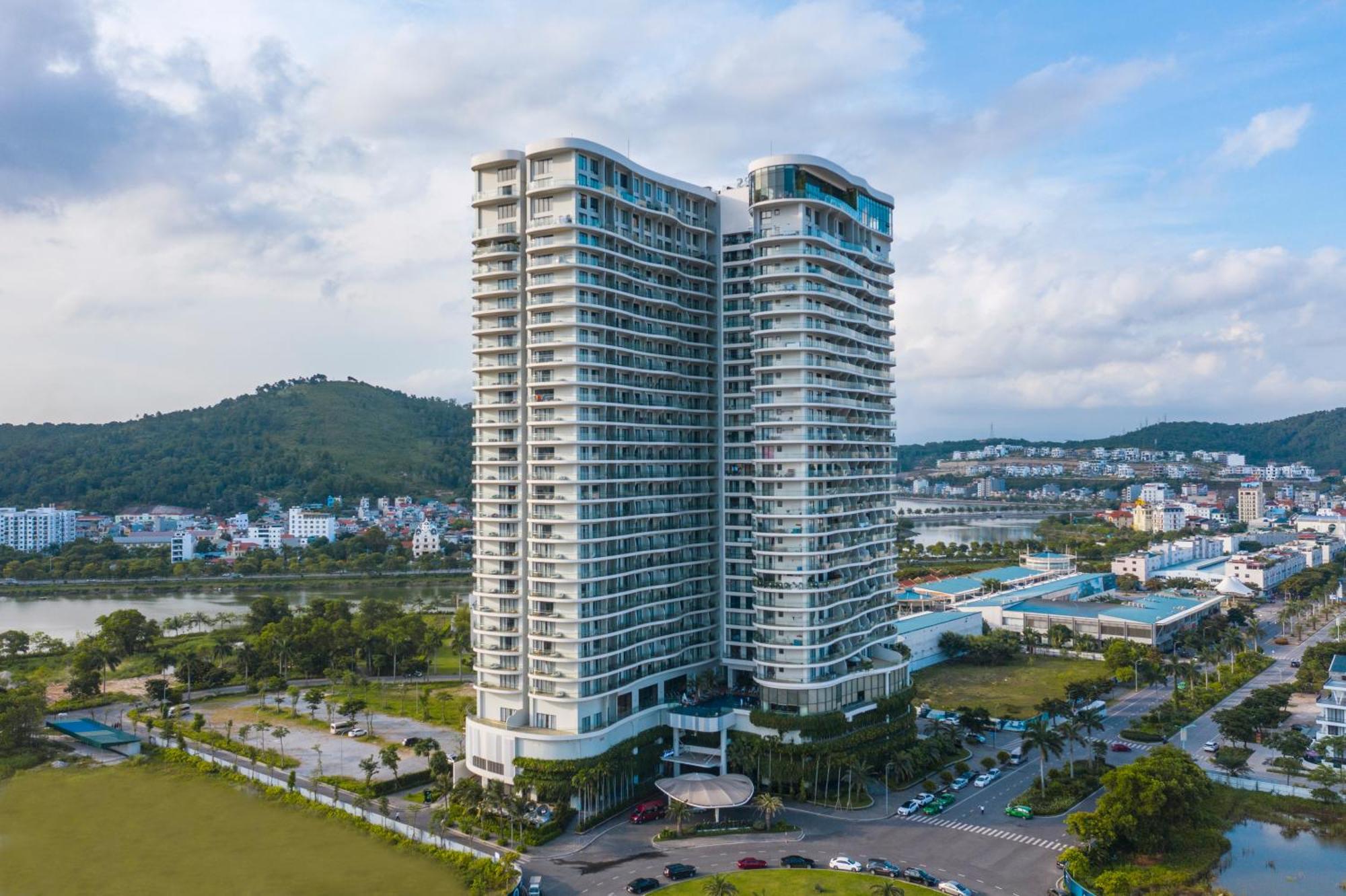 Citadines Marina Halong Hotel Ha Long Exterior photo